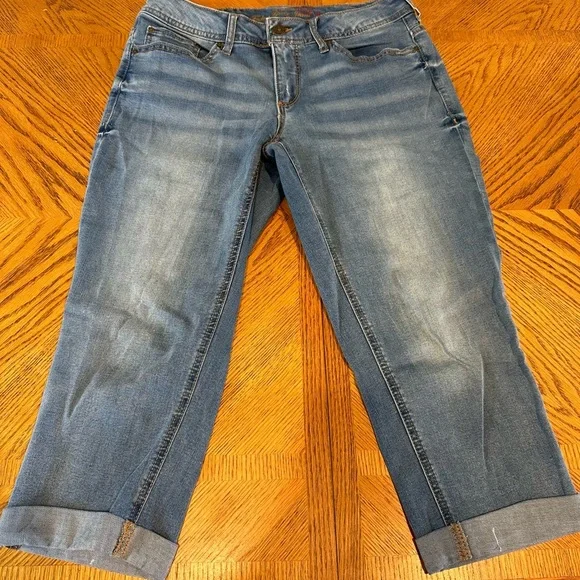 Faded Glory capris - Picture 1 of 4